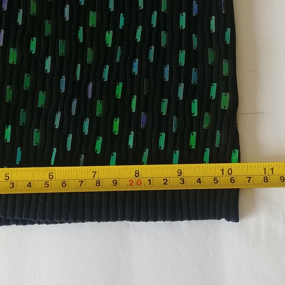 Spanner Ladies Sequence Tank Top NWT Size Medium Stretches Material - Picture 12 of 14